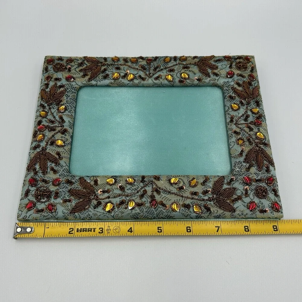 Beaded Embroidered‎ Fabric 4'' x 6'' Picture Frame